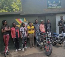 Detienen cuatro motocicletas transportando 11 haitianos indocumentados en San Juan y Montecristi