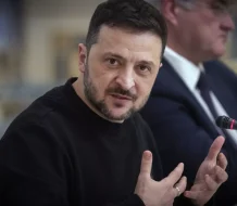 Zelenski pide ante representantes de 40 países que Rusia pague por su agresión a Ucrania