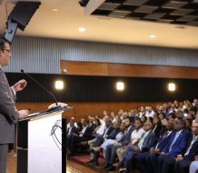 Yayo Sanz Lovatón plantea a estudiantes de la UASD que la logística será el petroleo de RD
