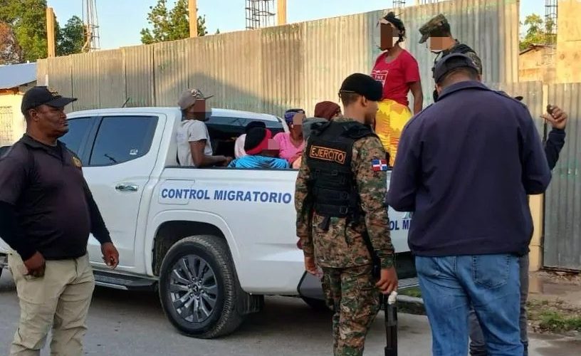Operativo migratorio deja más de dos mil ilegales detenidos y 1,441 deportados