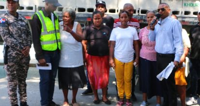 Khoury Industrial dona materiales de construcción para levantar viviendas a familias vulnerables en Cabral Barahona