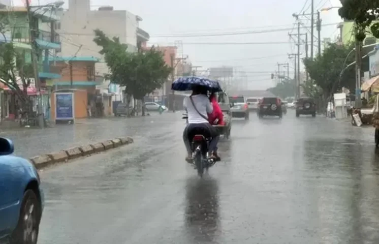 Colocan en alerta roja tres provincias y el Distrito Nacional