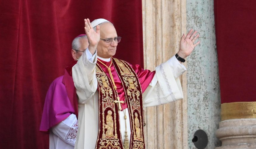 El Papa León XIV reveló que su madre es dominicana, según cardenal ecuatoriano