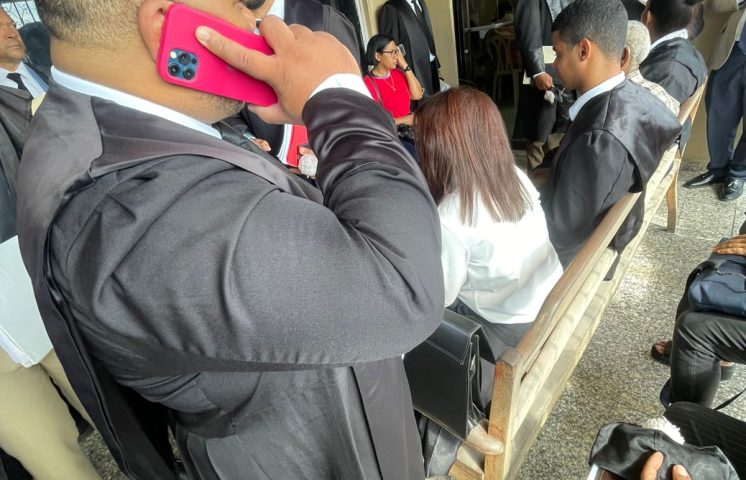 Abogados denuncian precariedad en juzgado de SDE