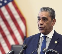 Congresista Espaillat reintroduce proyecto de ley para controlar exportación de desechos electrónicos 