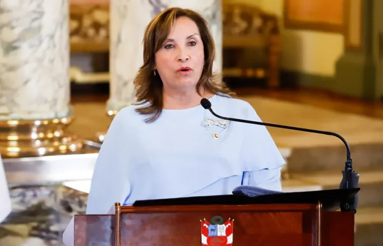 El Congreso de Perú archiva una de las denuncias contra Boluarte por el ‘Rolexgate’
