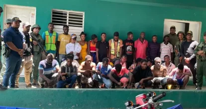 Detienen 28 haitianos en operativo contra construcciones ilegales en área protegida