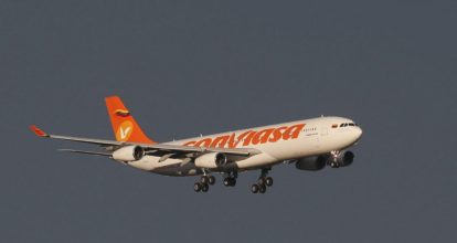 Llega a Venezuela avión con 315 migrantes repatriados desde México, 146 son niños