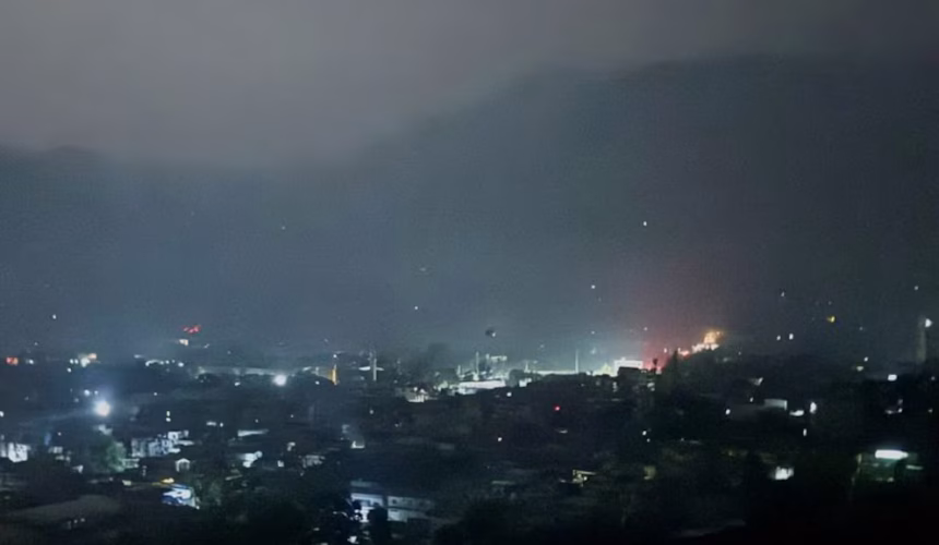 India ataca a Pakistán en Cachemira