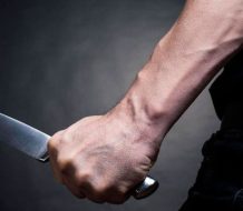 Hombre mata a otro de varias estocadas porque le recordaba a su tío  