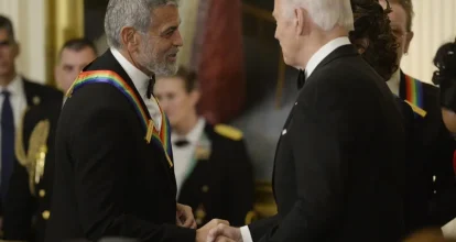 Un libro sobre el deterioro de Biden narra que fue incapaz de reconocer a George Clooney