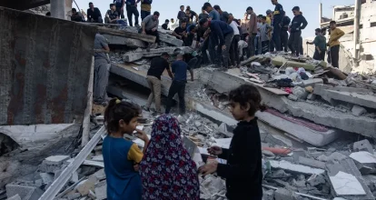 Al menos 9 muertos y 50 desaparecidos en un ataque israelí a un casa en el norte de Gaza