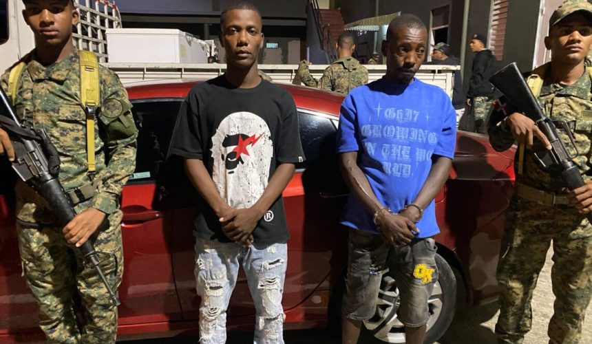 Detienen teniente del Ejército y cabo de la PN por supuesto tráfico de haitianos indocumentados