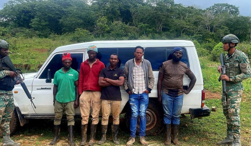 Detienen cinco haitianos indocumentados en Pedernales