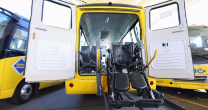 TRAE impulsa la inclusión con entrega de autobuses accesibles en el Sur