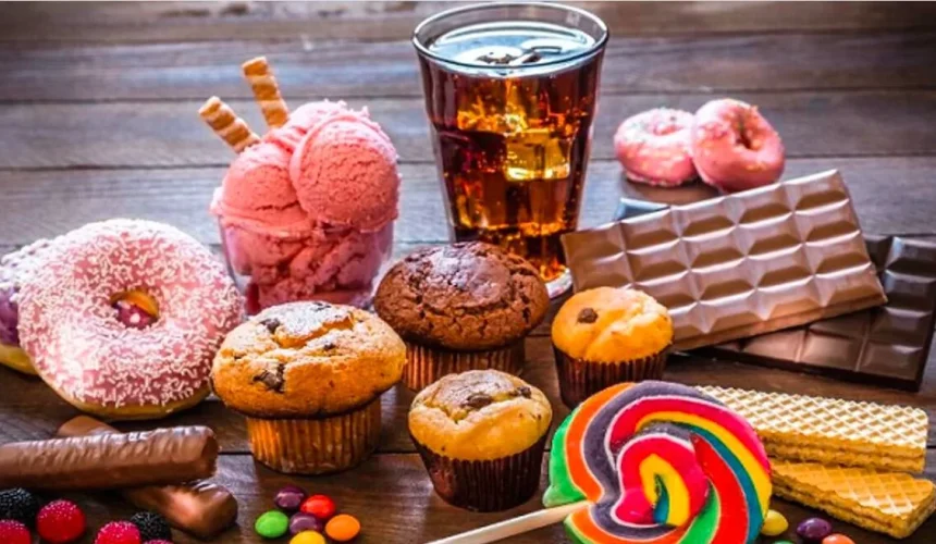 Diputados aprueban proyecto que prohíbe venta de refrescos y comida procesada en escuelas