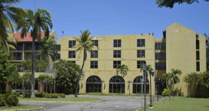 Gobierno declara de utilidad pública terrenos del antiguo Hotel Santo Domingo