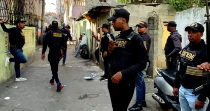 Autoridades intervienen Capotillo; ocupan presuntas drogas, dinero, entre otros