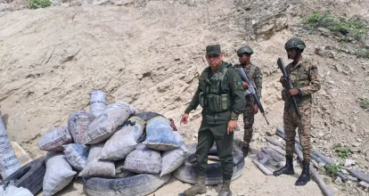 Autoridades incautan carbón y cigarrillos ilegales en operativo en Jimaní