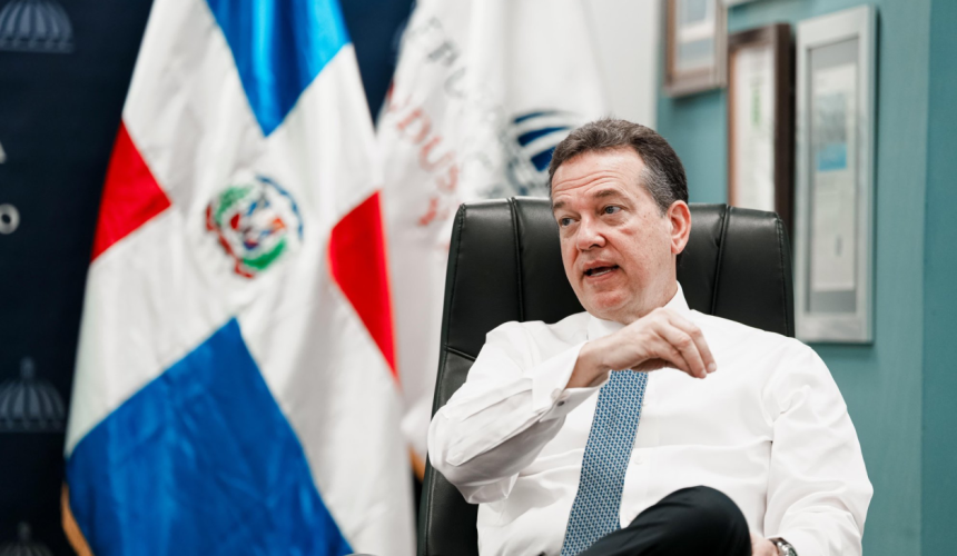 Bisonó declara nuevas restricciones comerciales de Haití no impactarán la industria nacional