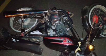 Motociclista muere al deslizarse en Santiago Rodríguez; No usaba casco 