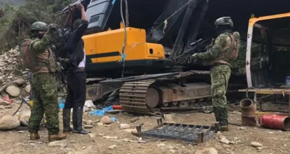 Enfrentamiento con disidentes de las FARC deja ocho militares muertos en Ecuador