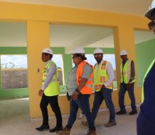 Ponen en marcha “Aulas 24/7”, plan de remozar más de mil recintos escolares para el próximo año