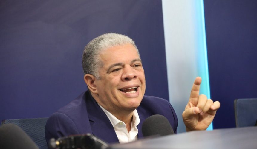 Baret afirma que de reunión de Abinader con expresidentes sólo puede salir “una buena foto”