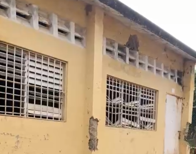 Denuncian condiciones deplorables en centro educativo de La Pista, Sabana Grande de Boyá; exigen reparación inmediata