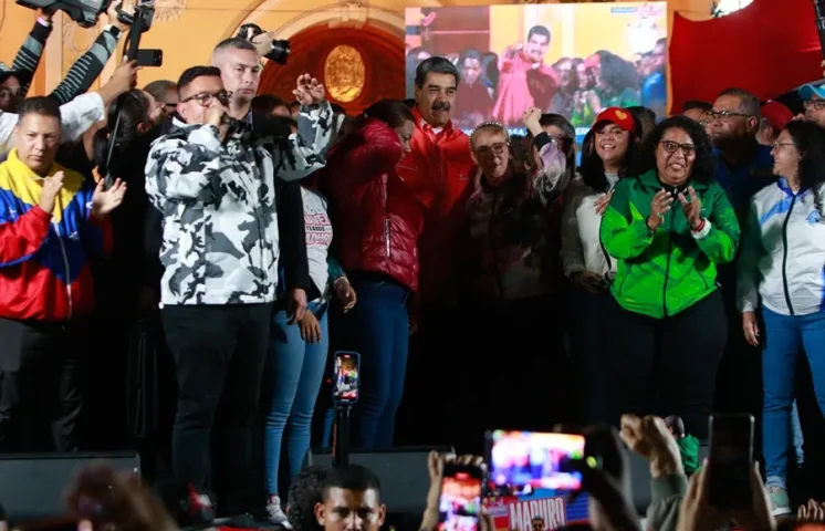 Chavismo extiende su poder territorial en Venezuela tras exitosos comicios de este domingo