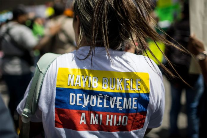 Alertan por derechos de detenidos y migrantes en segundo mandato de Bukele