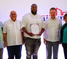 Microempresarios de Pedro Brand reciben RD$90 millones en préstamos del Gobierno