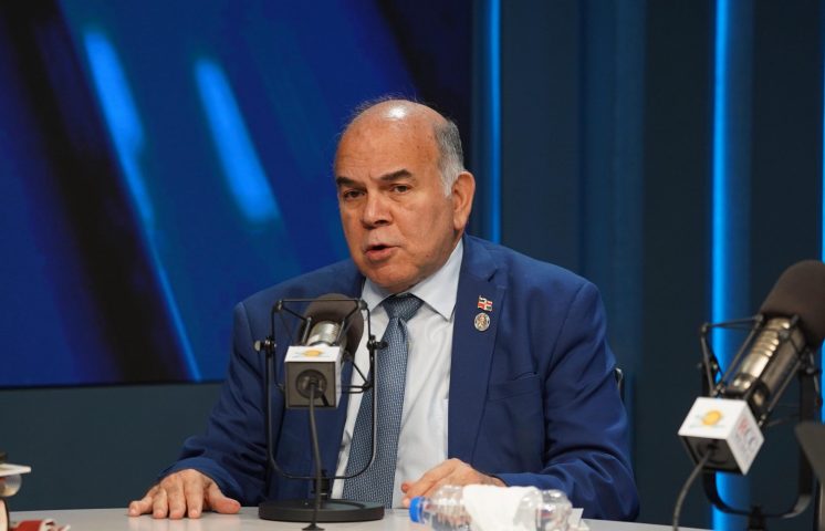 Pelegrín Castillo califica como “importante” la visita del canciller ruso a la República Dominicana 
