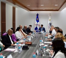 Roberto Ángel presenta al Consejo Nacional de Cultura los ejes de su gestión  