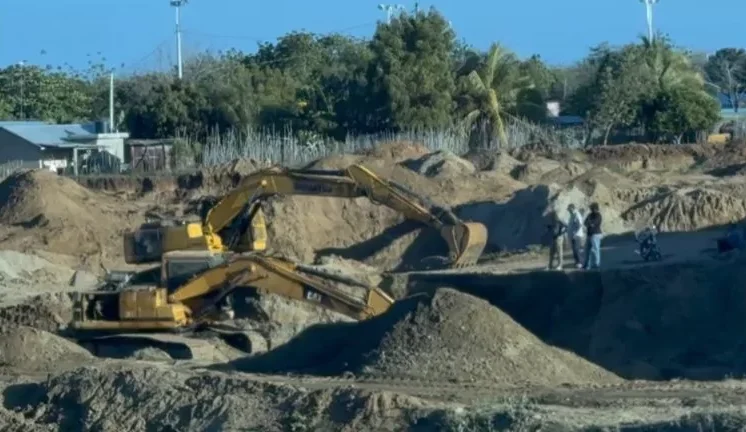 Comunidades de Montecristi denuncian extracción ilegal de arena en ríos Guayubín y Yaque del Norte