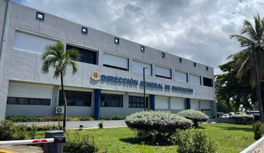 Migración sancionará con multas a comercios que empleen extranjeros en situación irregular