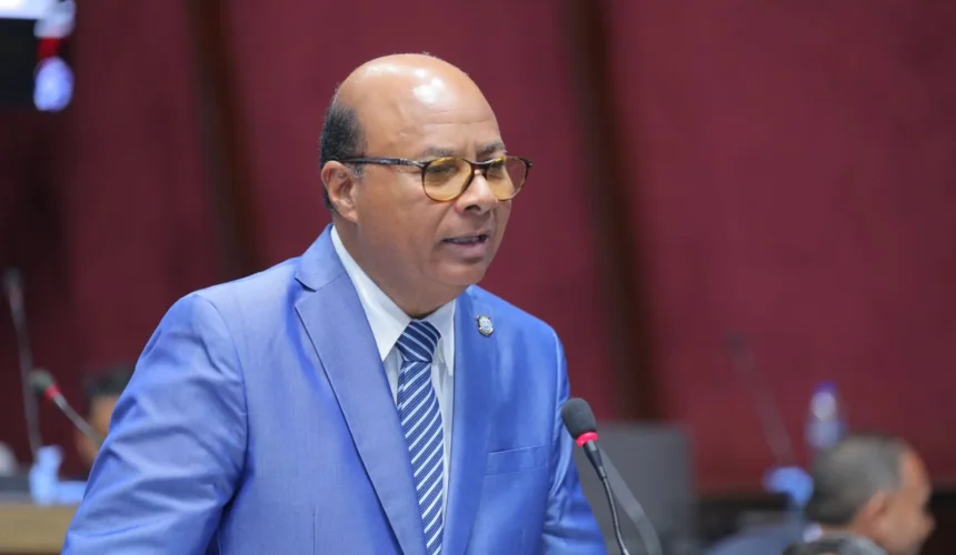 Diputado Luis Castillo propone crear el Ministerio de la Frontera