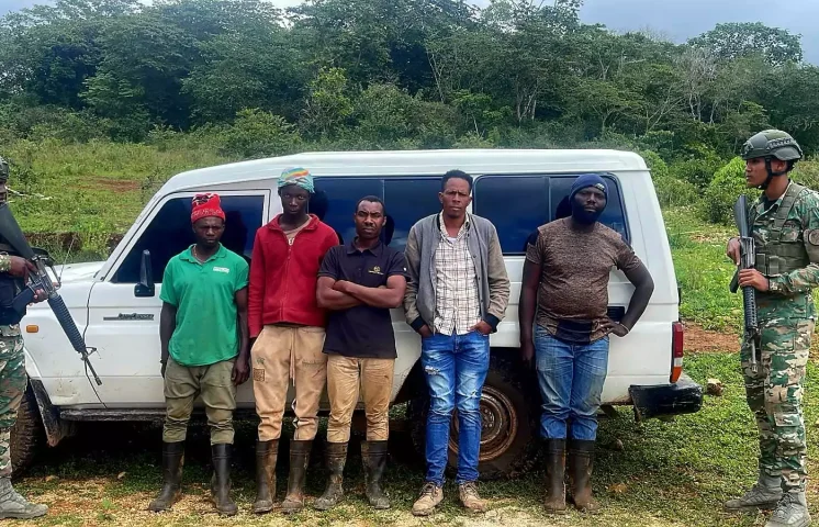 Apresan 5 indocumentados en jeepeta haitiana en Pedernales