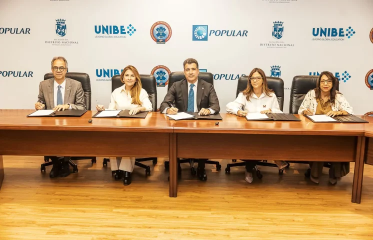 Popular, ADN, UNIBE y AMPE apoyan a menores huérfanos tras tragedia