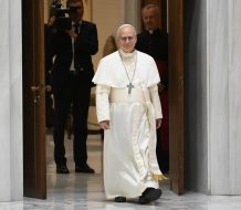 El papa León XIV pide a los periodistas: Desarmemos las palabras y ayudaremos a desarmar la Tierra