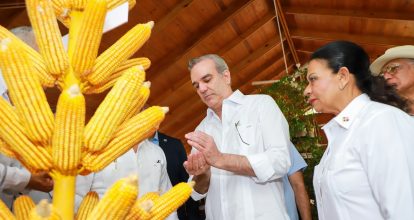 Abinader visitará provincias Espaillat y San Cristóbal este jueves