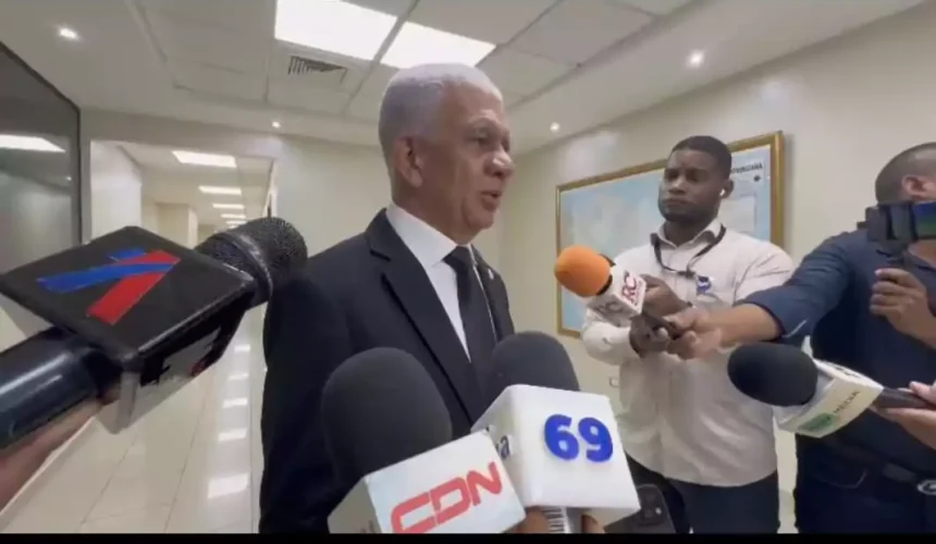 Presidente del Senado califica como un hito el diálogo entre Abinader y exmandatarios sobre crisis haitiana