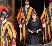 Raquel Peña viajará al Vaticano para misa de inicio del pontificado del Papa León XIV