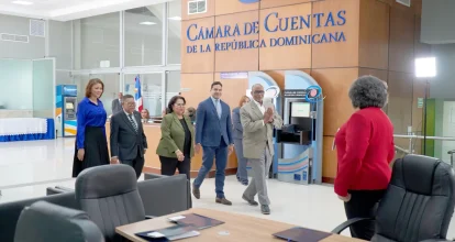 Miembros de la Cámara de Cuentas presentan declaración jurada conforme a Ley 311-14
