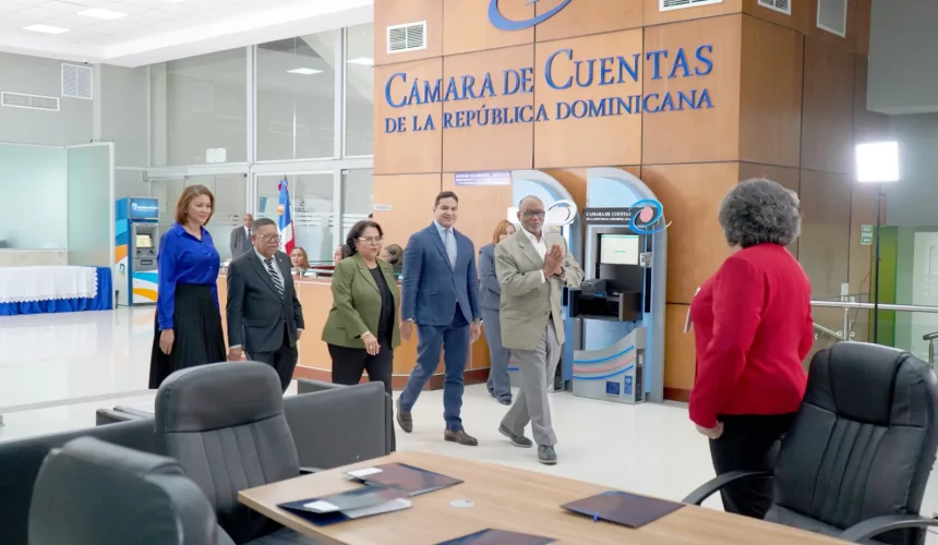 Miembros de la Cámara de Cuentas presentan declaración jurada conforme a Ley 311-14