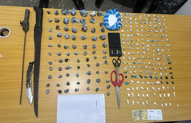 Agentes policiales ocupan drogas en operativos focalizados en Monte Plata