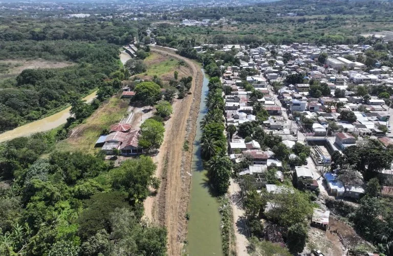 Cuatro acueductos saldrán de operación en Santiago por trabajos del Indrhi