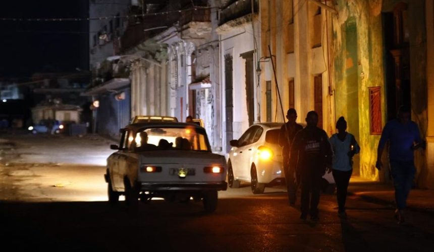 La crisis energética dejará sin corriente hasta un 47 % de Cuba a la vez este lunes