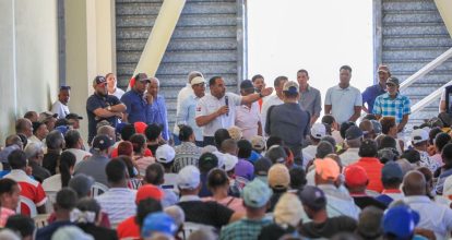 Defensor del Pueblo apoya entrega directa de bono navideño a portuarios y rechaza retenciones indebidas