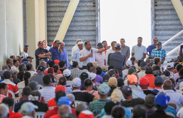 Defensor del Pueblo apoya entrega directa de bono navideño a portuarios y rechaza retenciones indebidas